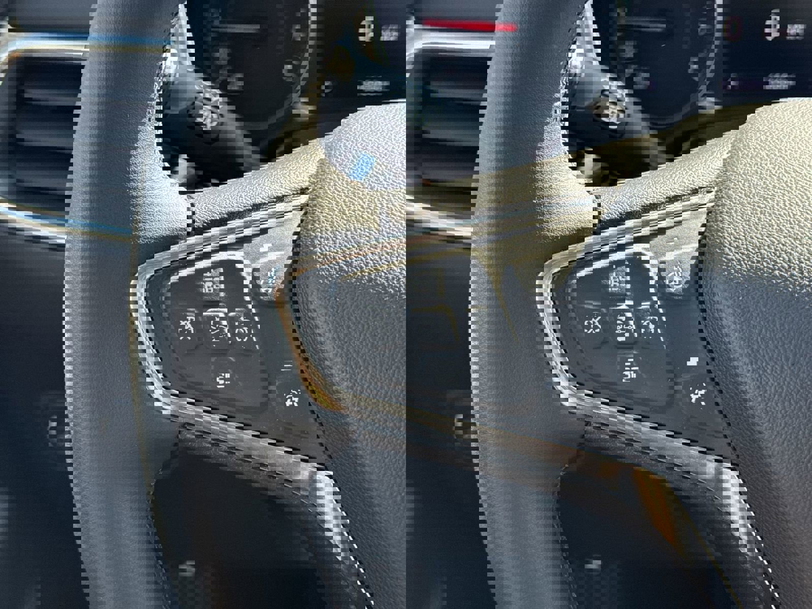 Used 2024 Chevrolet Equinox LT image 19