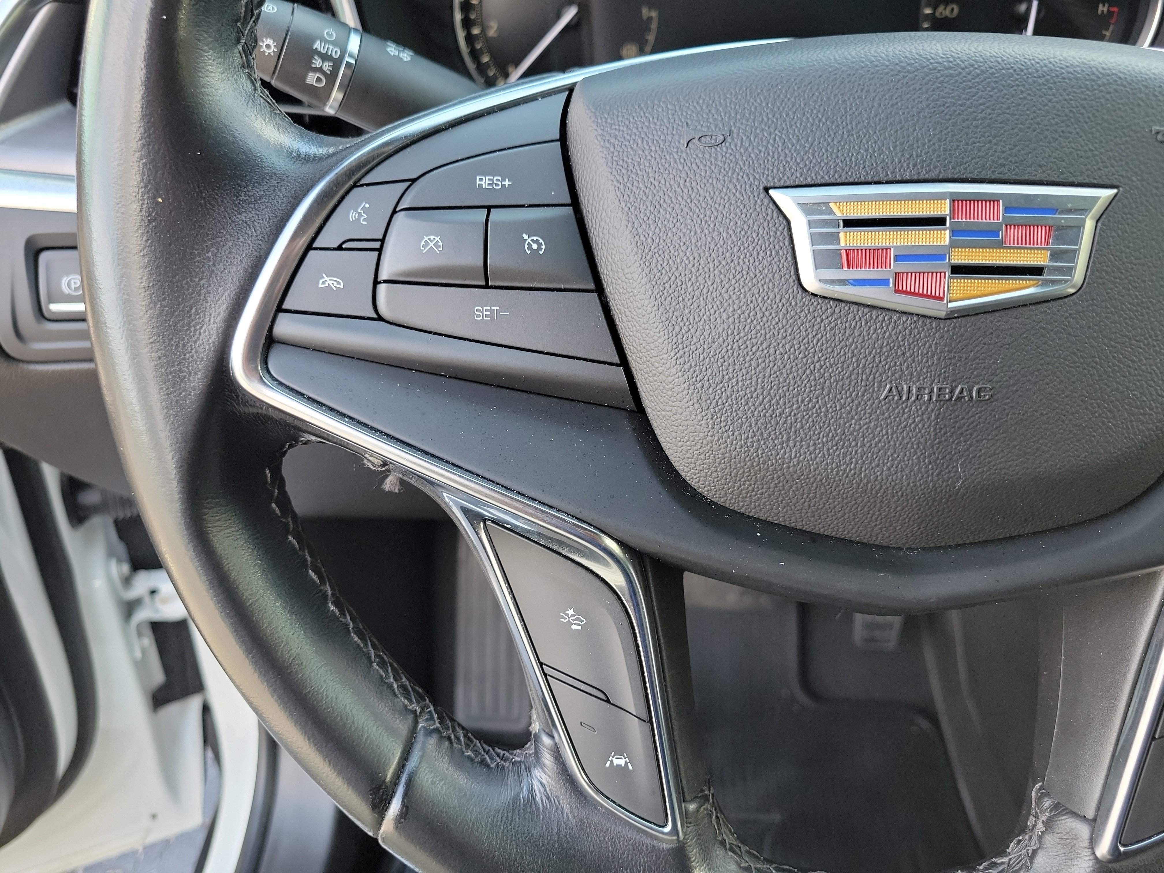 Used 2022 Cadillac XT5 Luxury FWD image 30