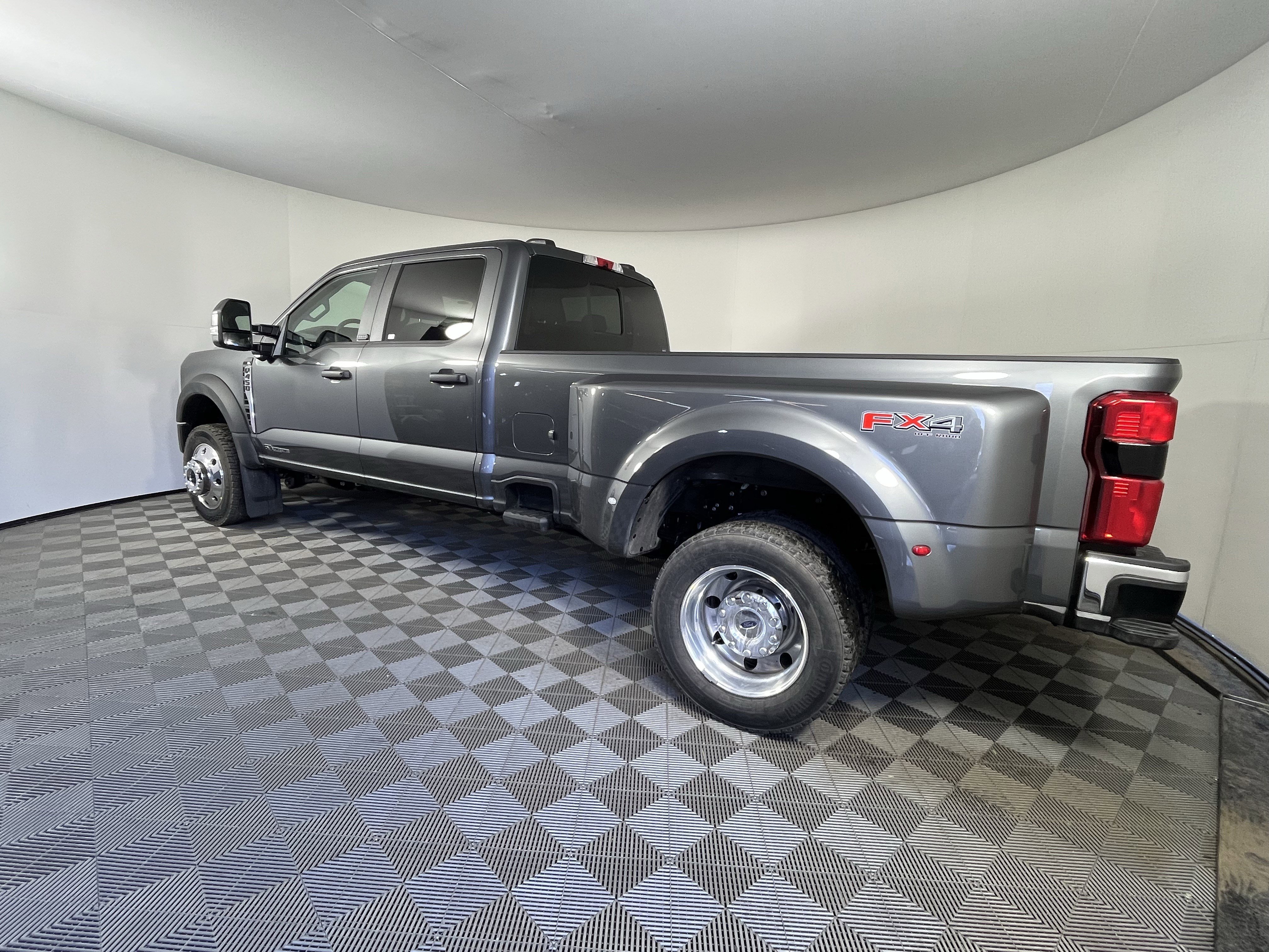 New 2026 Ford F450 XL w/ 360-Degree Camera Package image 3