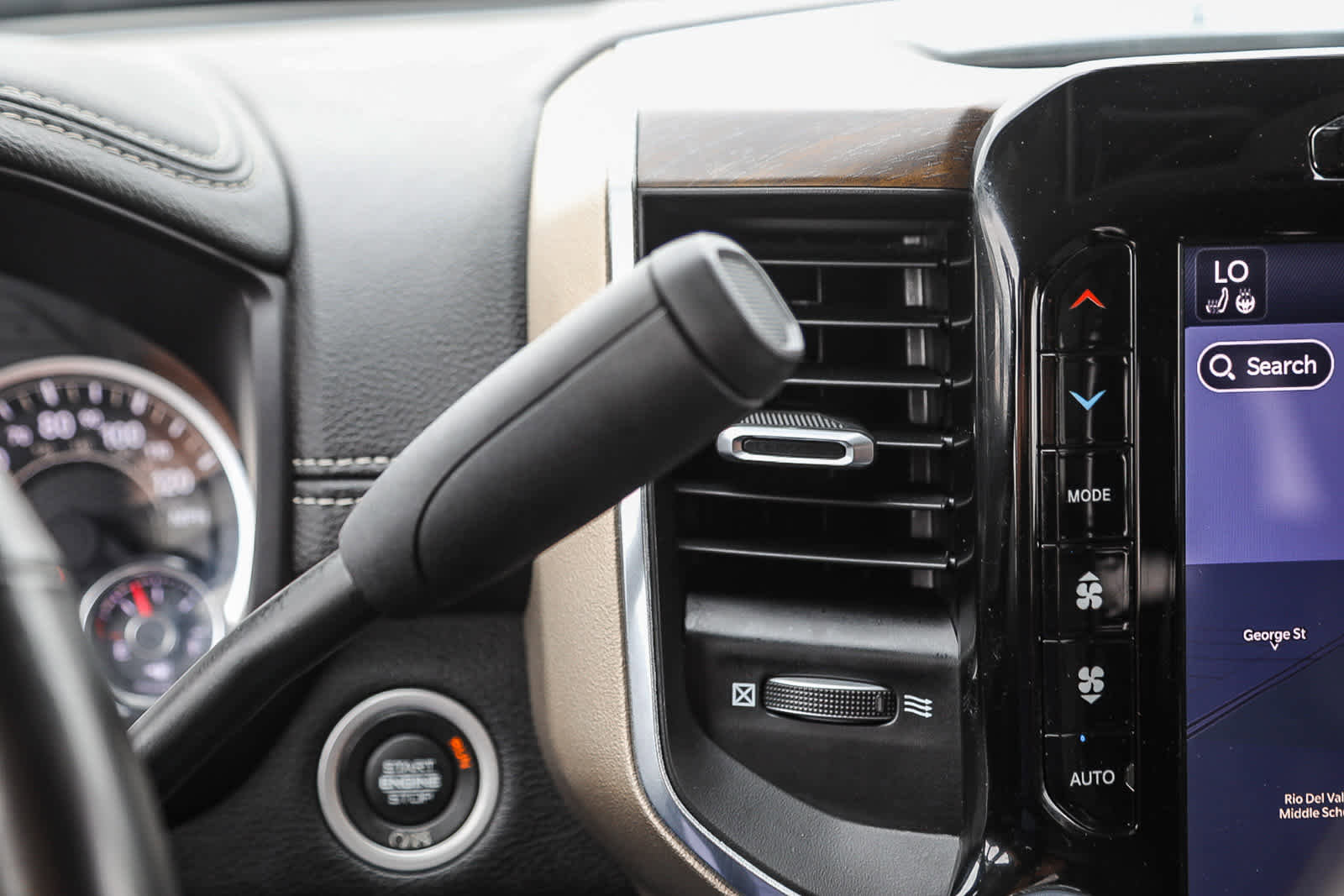 Used 2024 RAM 2500 Laramie image 20