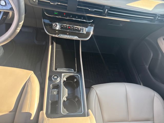 Used 2024 Lincoln Corsair FWD image 30