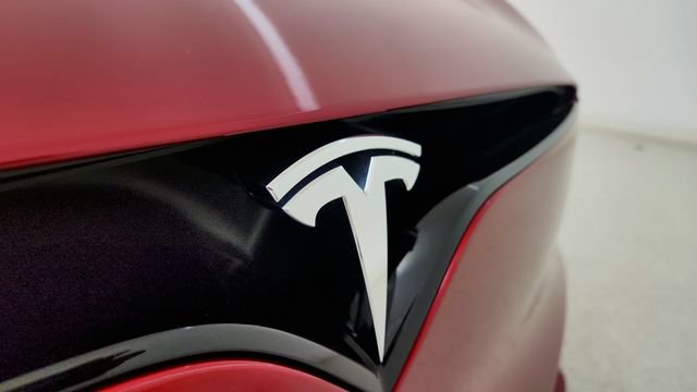 Used 2024 Tesla Model S Plaid AWD/4WD image 30