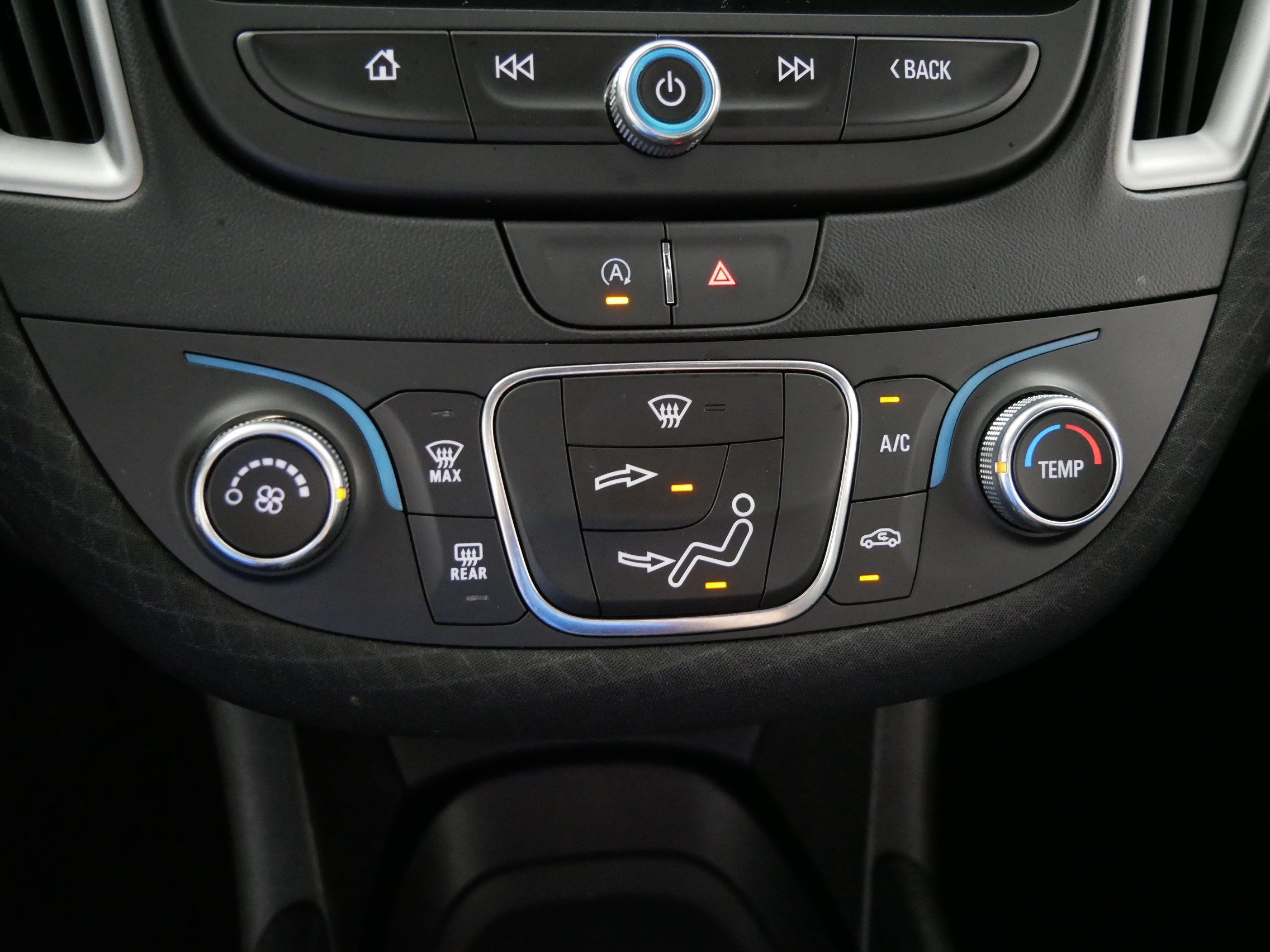 Used 2023 Chevrolet Malibu RS FWD image 23