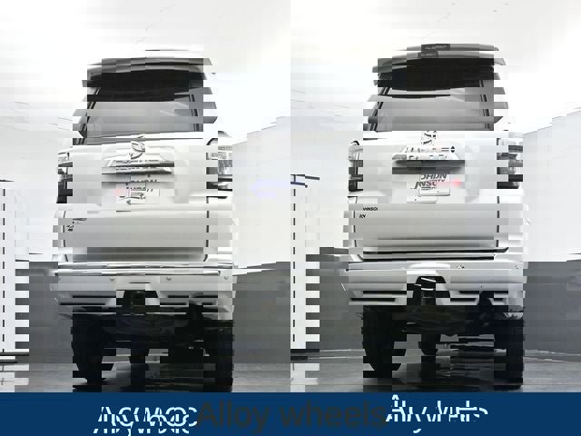 Used 2017 Toyota 4Runner Limited image 33