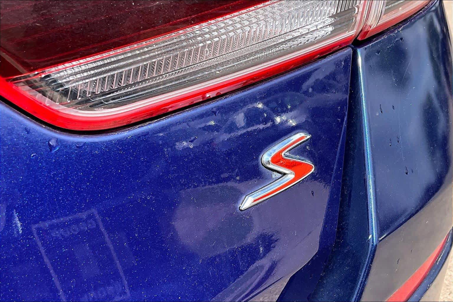 Used 2019 Kia Optima S w/ S Panoramic Sunroof Package image 10