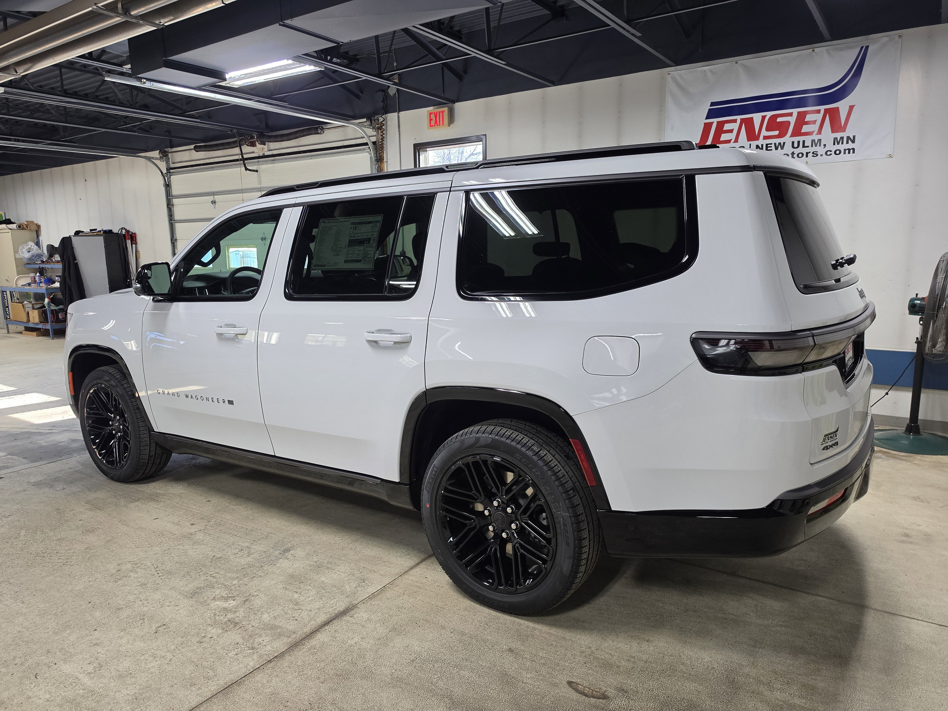 New 2026 Jeep Grand Wagoneer Limited AWD/4WD image 5