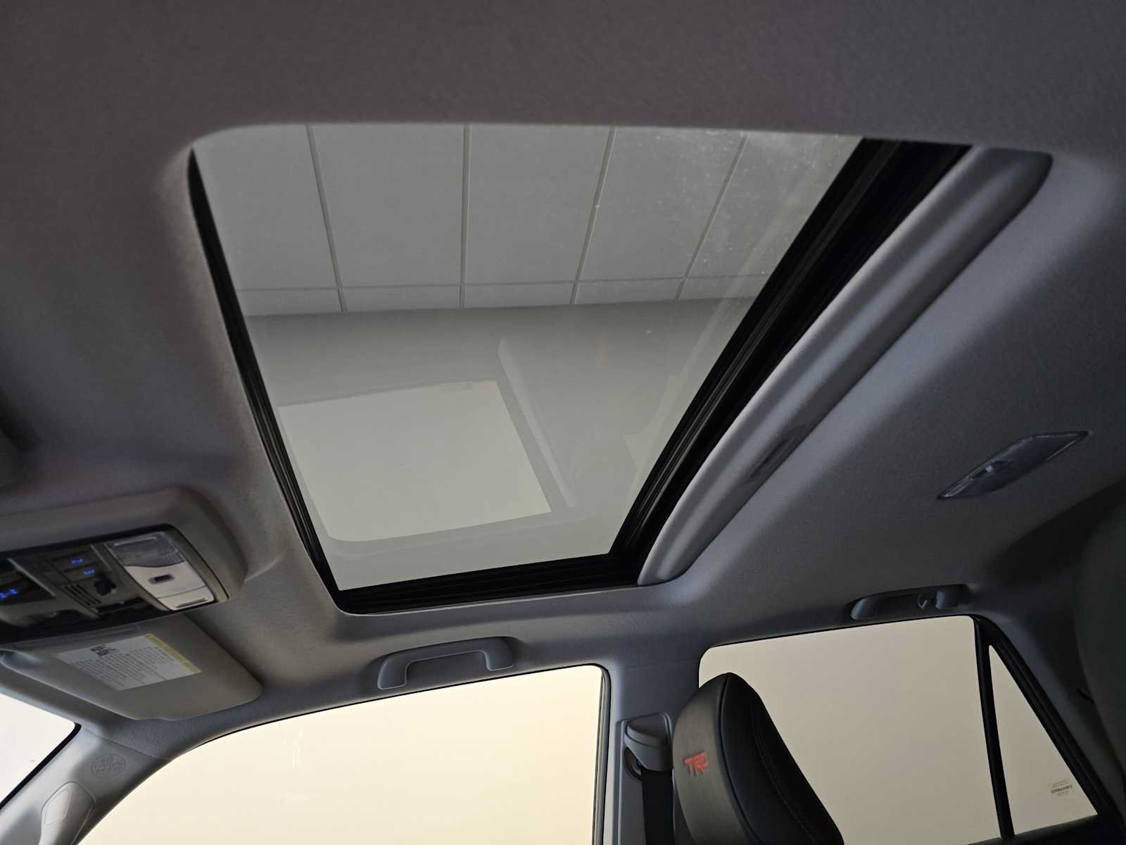 Certified 2024 Toyota 4Runner TRD Off-Road Premium w/ Moonroof Package AWD/4WD image 21