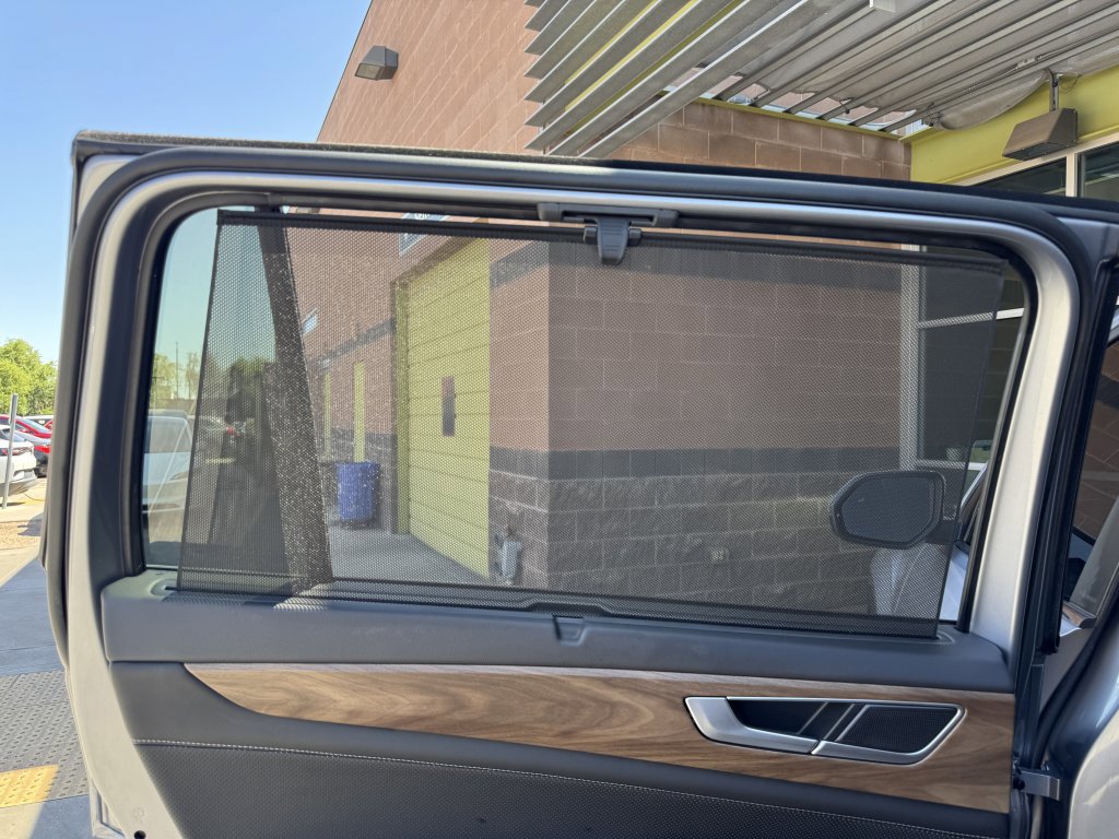 Used 2024 Volkswagen Atlas SE w/ Panoramic Sunroof Package image 37