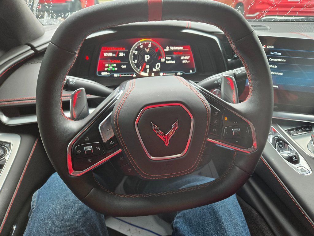 Used 2025 Chevrolet Corvette Stingray image 8