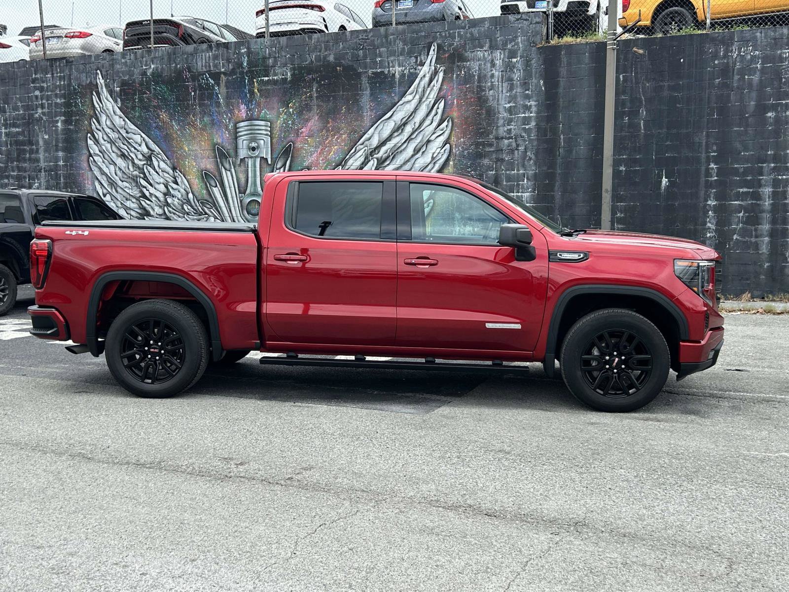 Used 2024 GMC Sierra 1500 Elevation AWD/4WD image 2