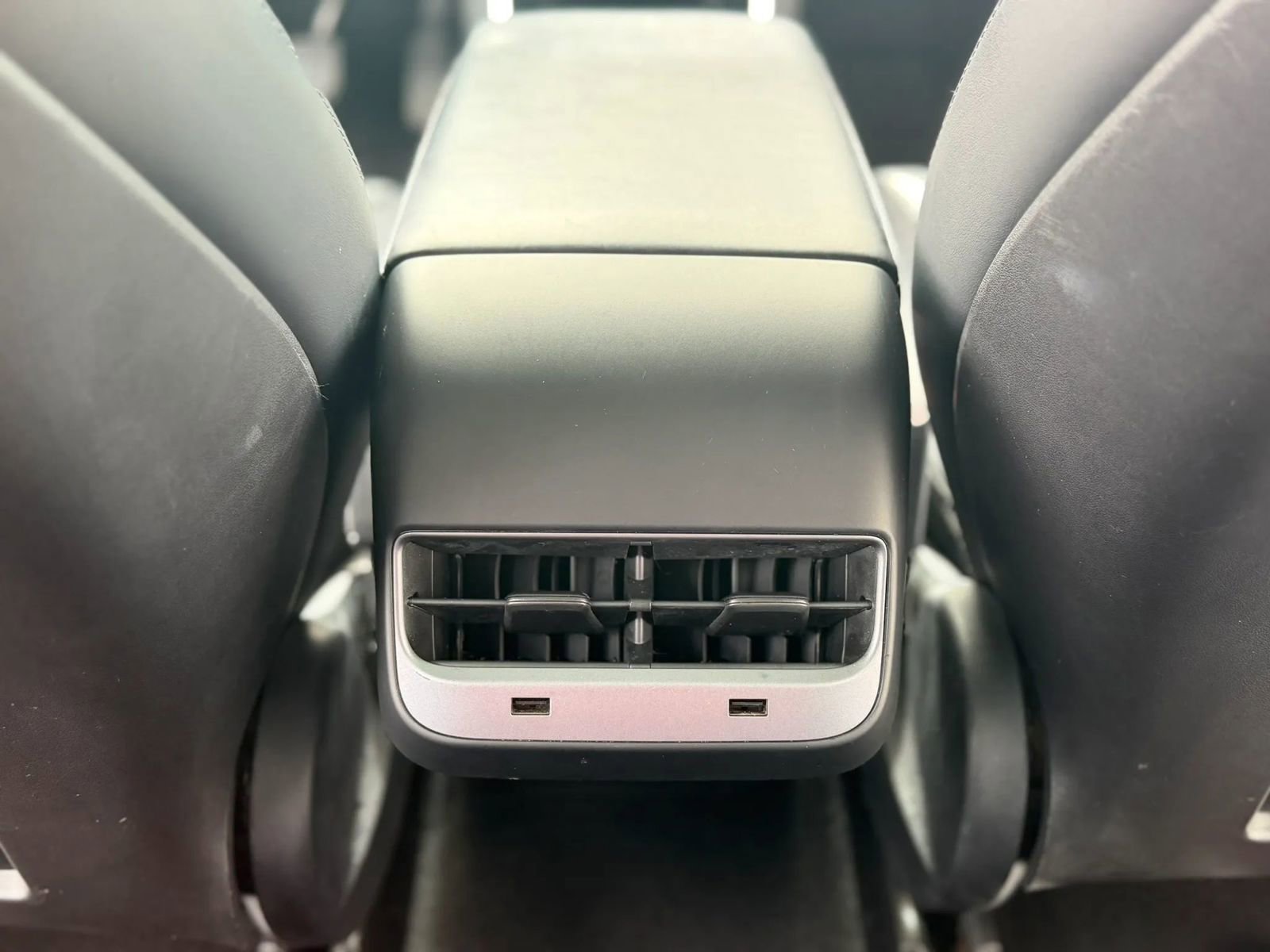 Used 2020 Tesla Model 3 Standard Range RWD image 29