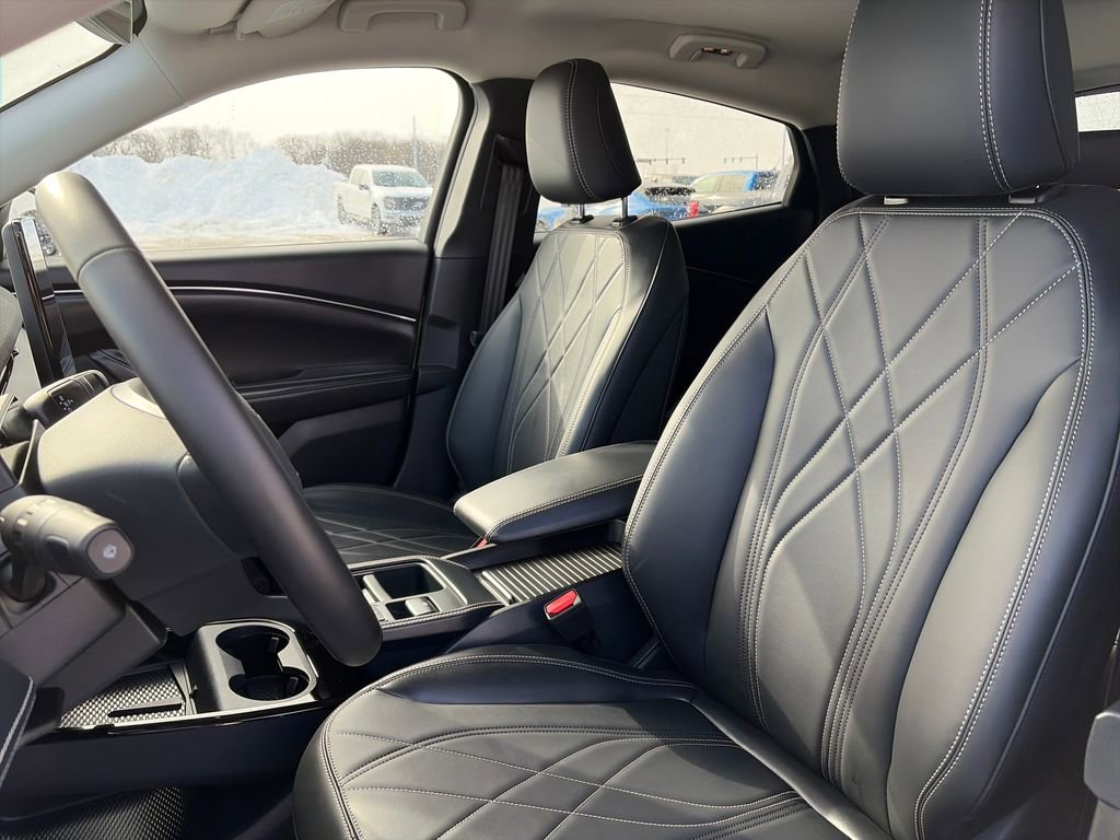 Used 2025 Ford Mustang Mach-E Select image 17