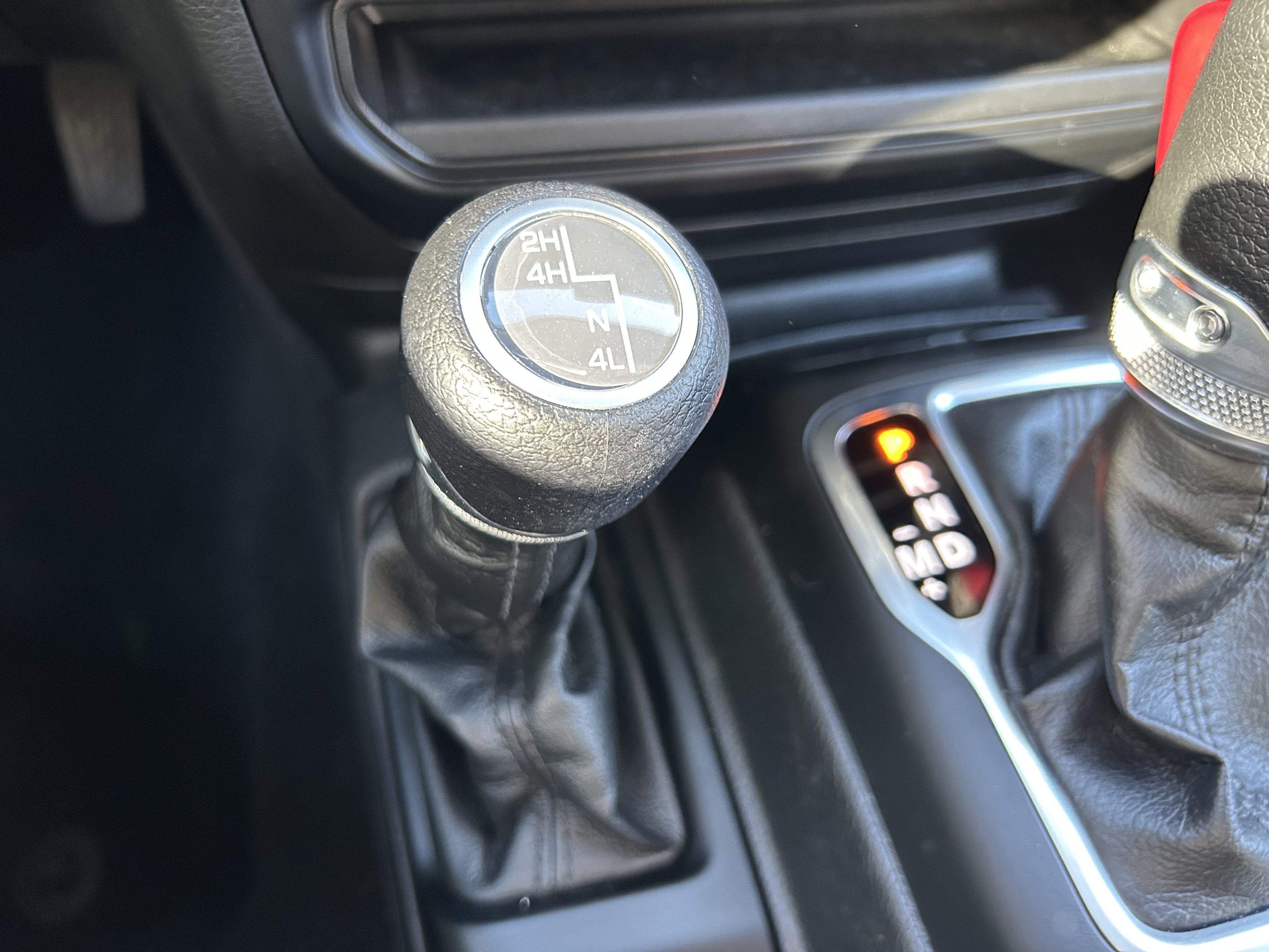 Used 2023 Jeep Wrangler Sport S image 16