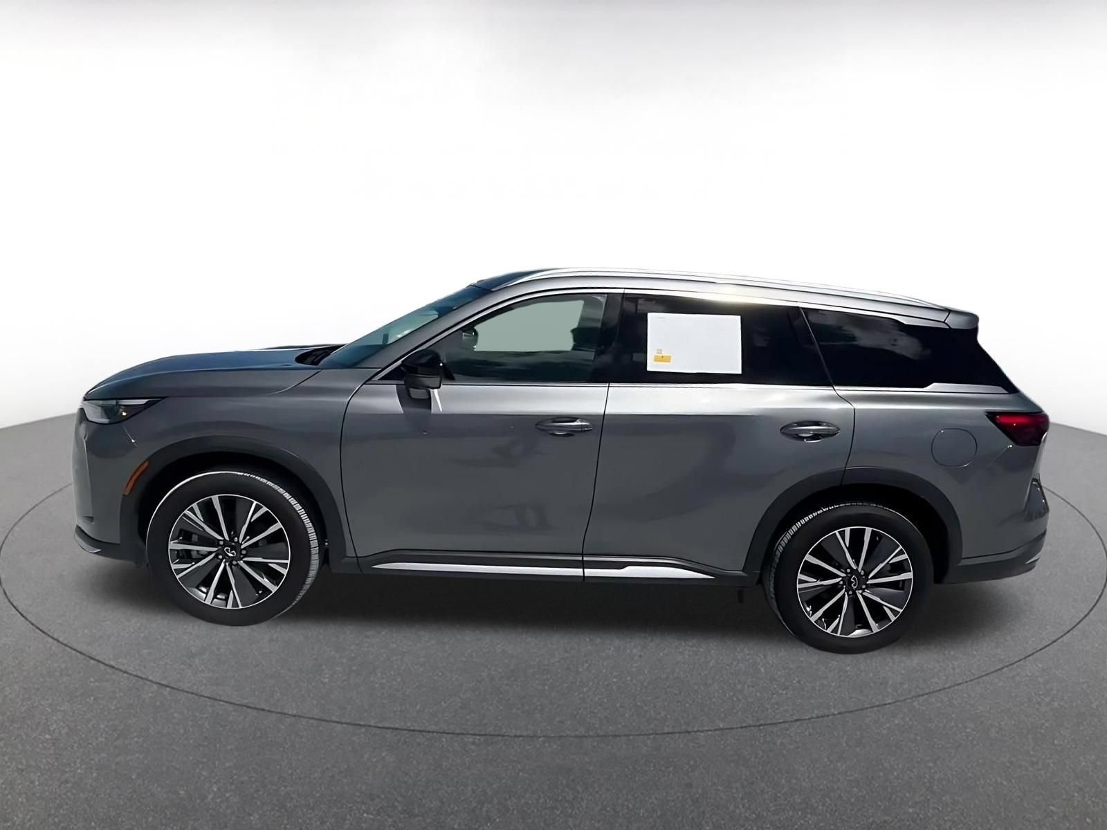 Used 2026 INFINITI QX60 Luxe FWD image 8