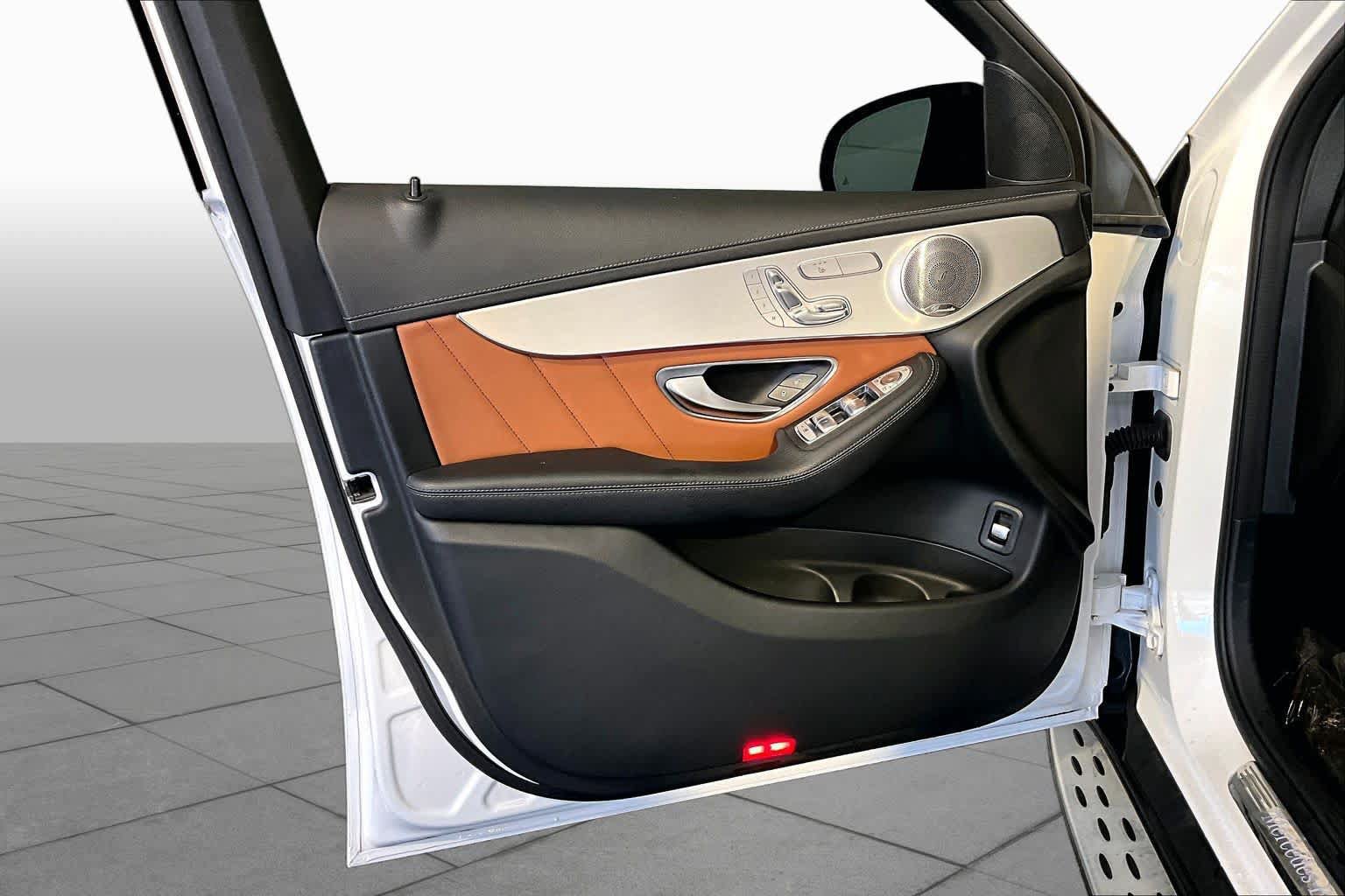 Certified 2022 Mercedes-Benz GLC 300 4MATIC Coupe image 22