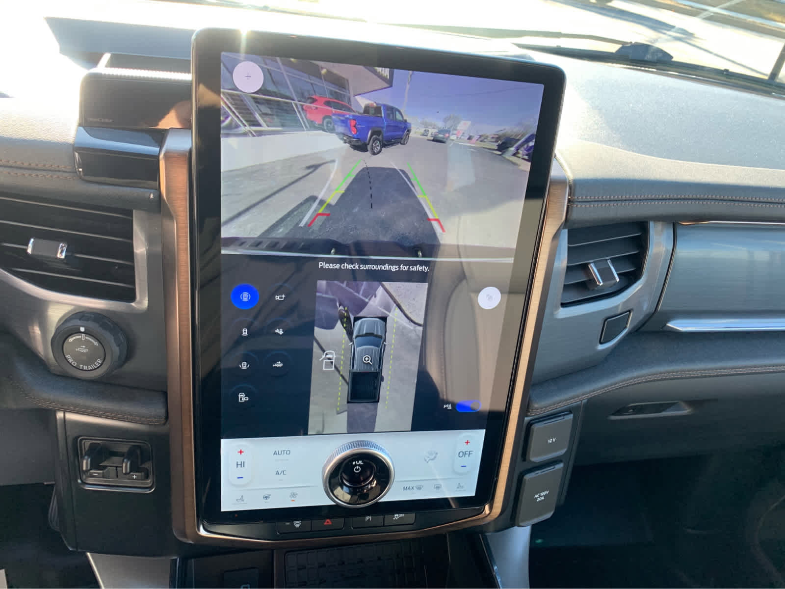 Used 2023 Ford F150 Lightning Lariat w/ Equipment Group 511A High image 17