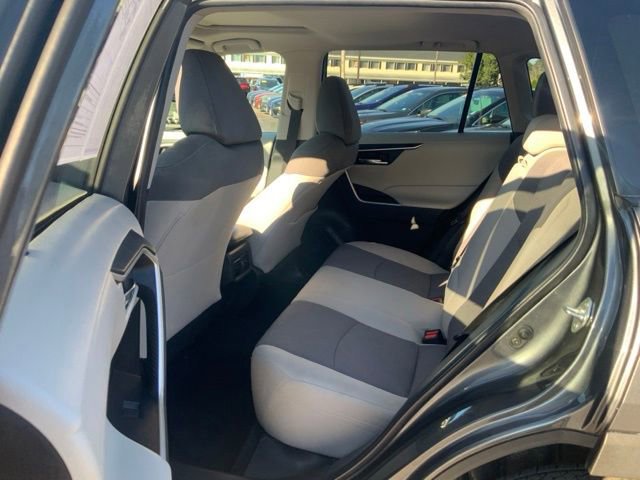 Used 2022 Toyota RAV4 XLE w/ Convenience Package image 14