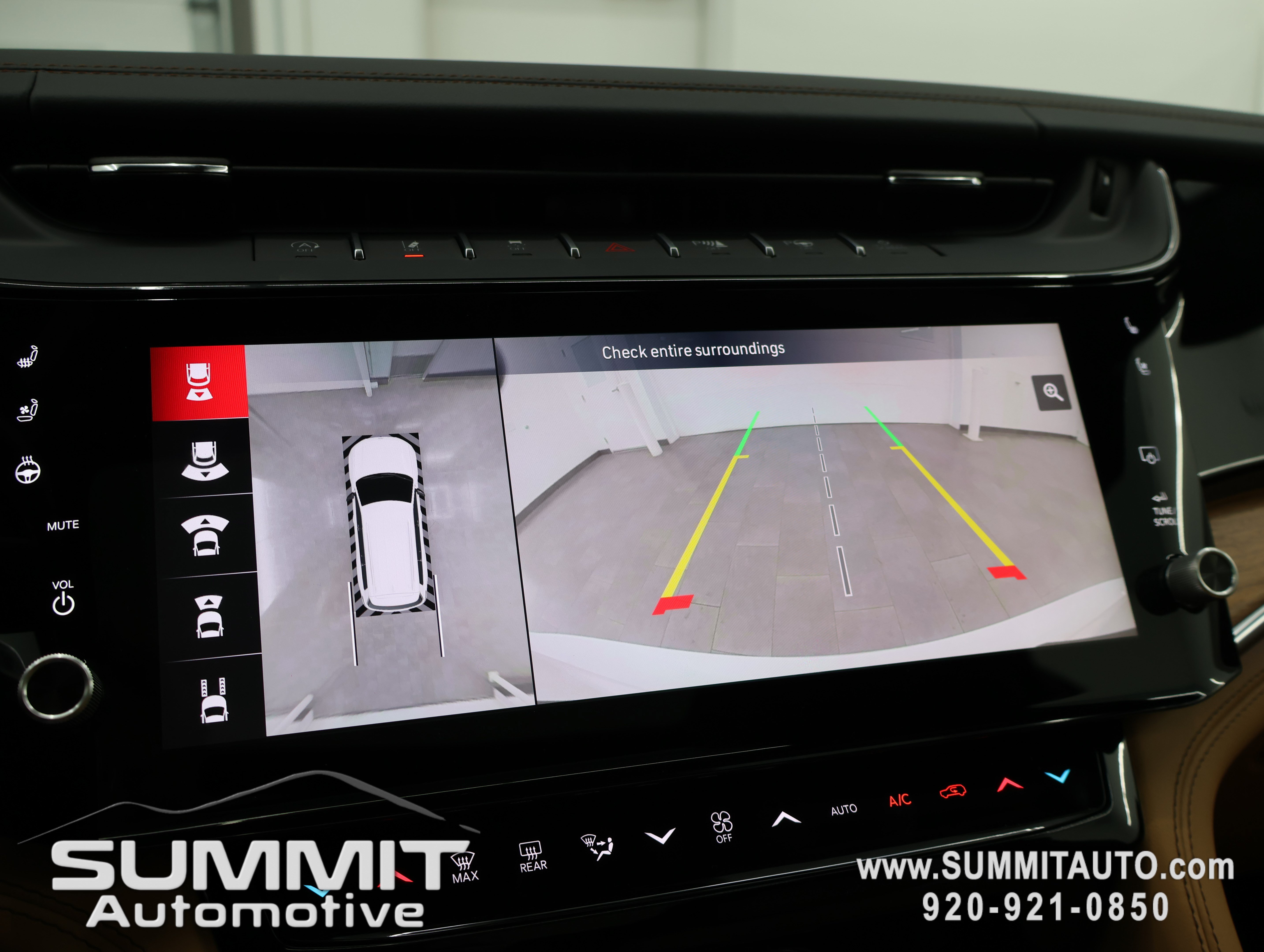 New 2026 Jeep Grand Cherokee L Summit w/ Obsidian Package AWD/4WD image 17