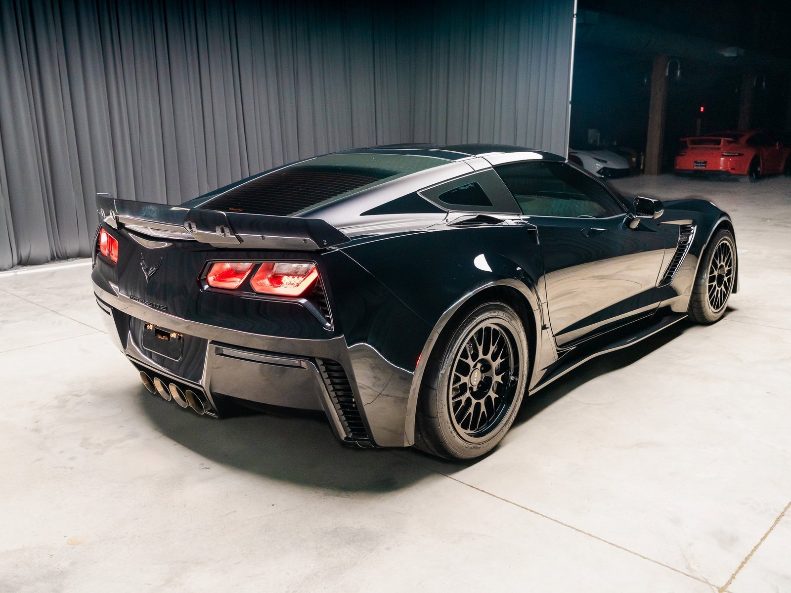 Used 2016 Chevrolet Corvette Z06 w/ 3LZ Preferred Equipment Group image 25