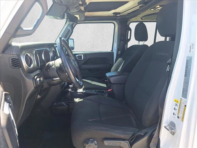 Used 2019 Jeep Wrangler Unlimited Sahara AWD/4WD image 11