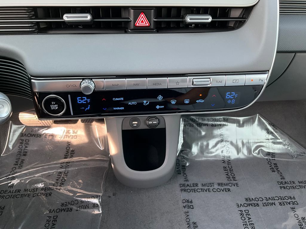 Used 2024 Hyundai Ioniq 5 Limited image 39