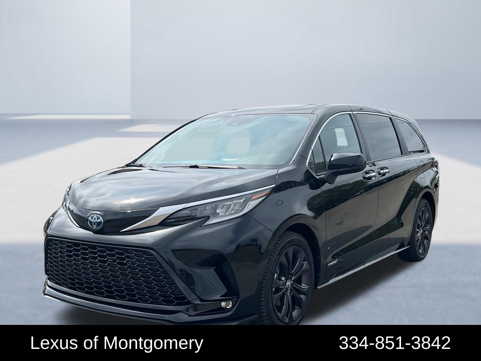 Used 2021 Toyota Sienna XSE image 6