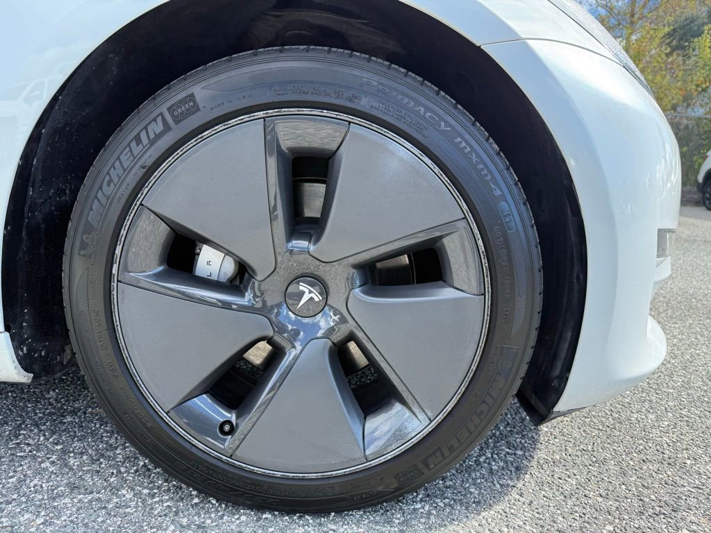 Used 2023 Tesla Model 3 Standard Range image 6