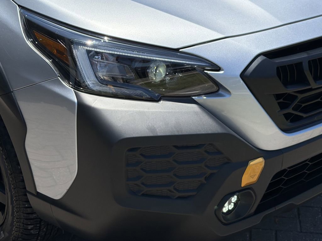Used 2025 Subaru Outback Wilderness w/ Wilderness Package AWD/4WD image 8