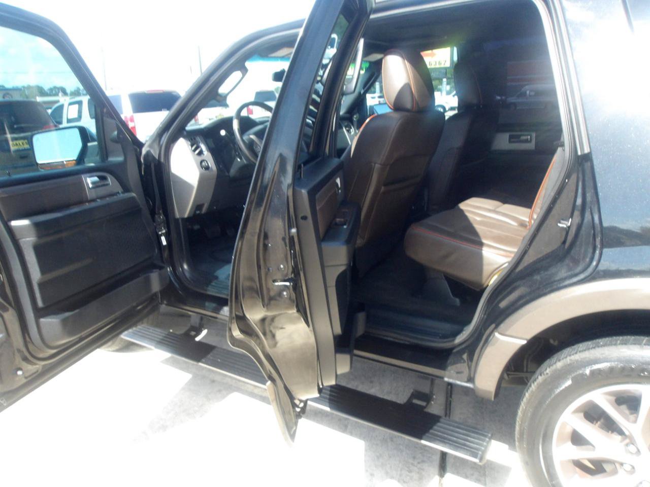 Used 2015 Ford Expedition King Ranch RWD image 15