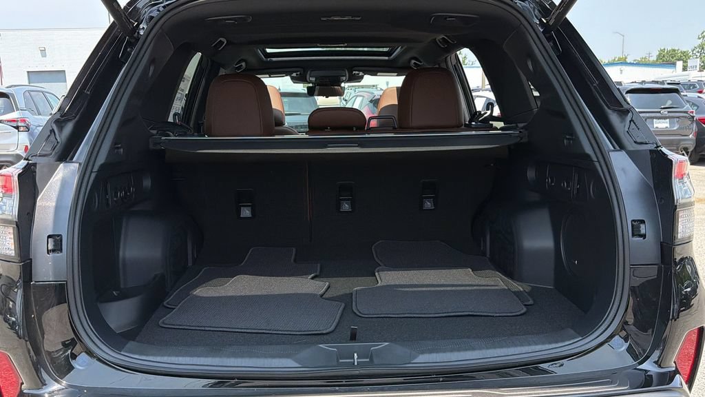 New 2026 Subaru Forester Touring AWD/4WD image 32