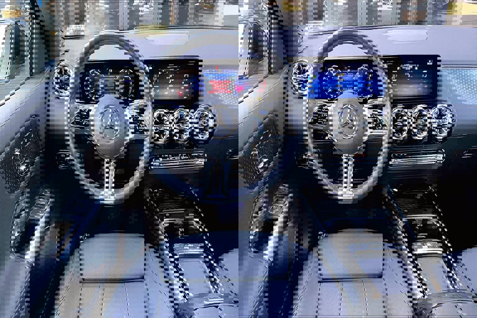 Used 2025 Mercedes-Benz GLA 250 image 5