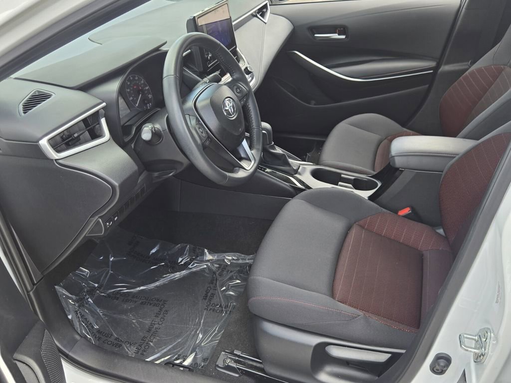 Used 2025 Toyota Corolla SE FWD image 10