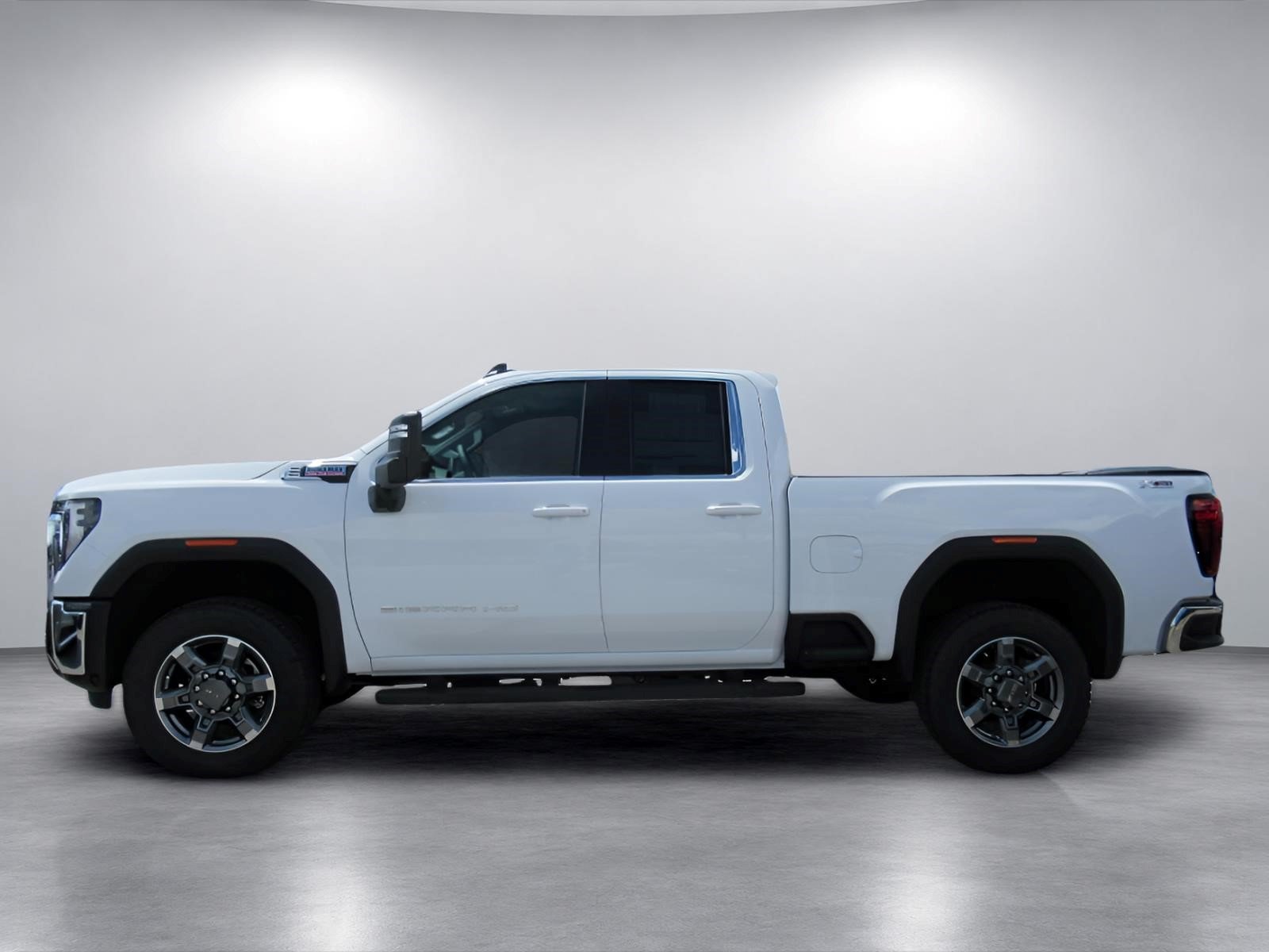 New 2026 GMC Sierra 2500 SLE w/ SLE Value Package; AWD/4WD image 4