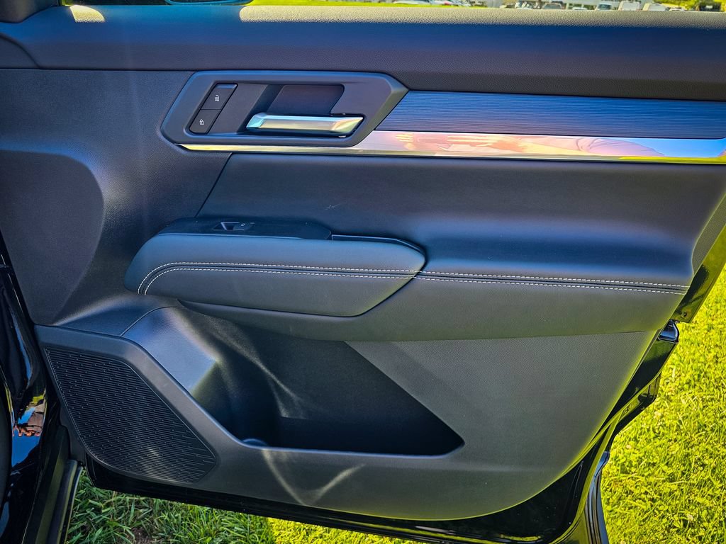 New 2027 GMC Terrain Elevation w/ Elevation Premium Package AWD/4WD image 43