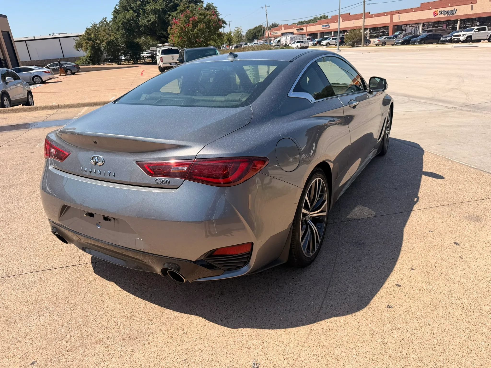 Used 2017 INFINITI Q60 3.0t w/ Premium Plus Package 3.0T RWD image 5