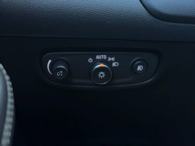 Used 2023 Buick Encore GX Essence w/ Experience Buick Package image 28