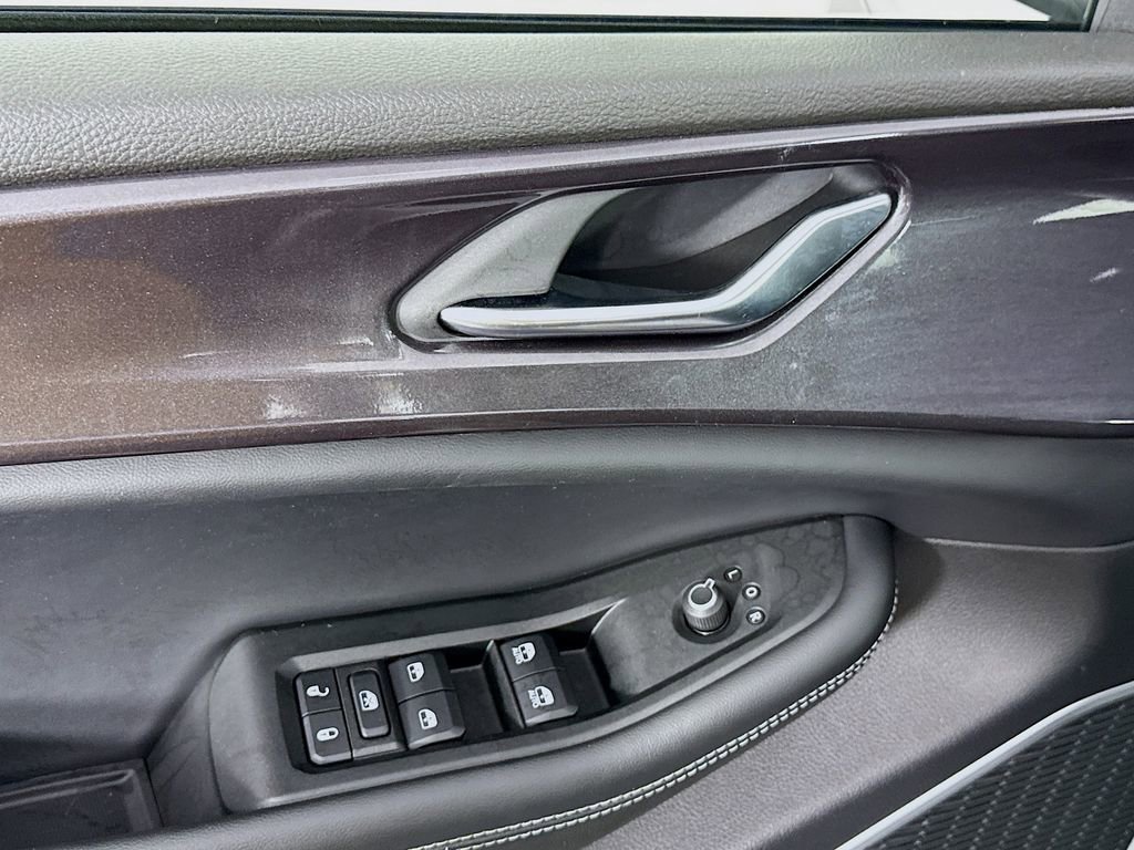 Used 2021 Jeep Grand Cherokee L Laredo image 18