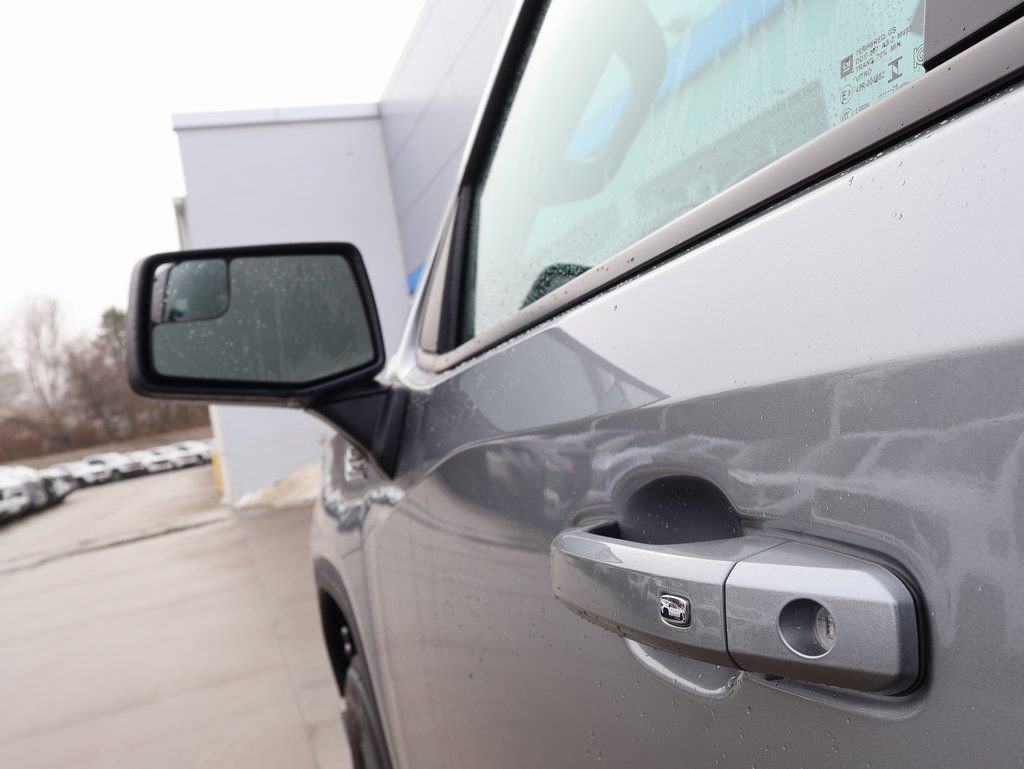 New 2026 GMC Sierra 1500 Elevation w/ LPO, Elevation Black Package image 10