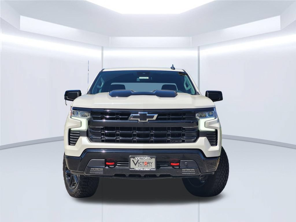Used 2023 Chevrolet Silverado 1500 LT Trail Boss w/ Protection Package AWD/4WD image 3