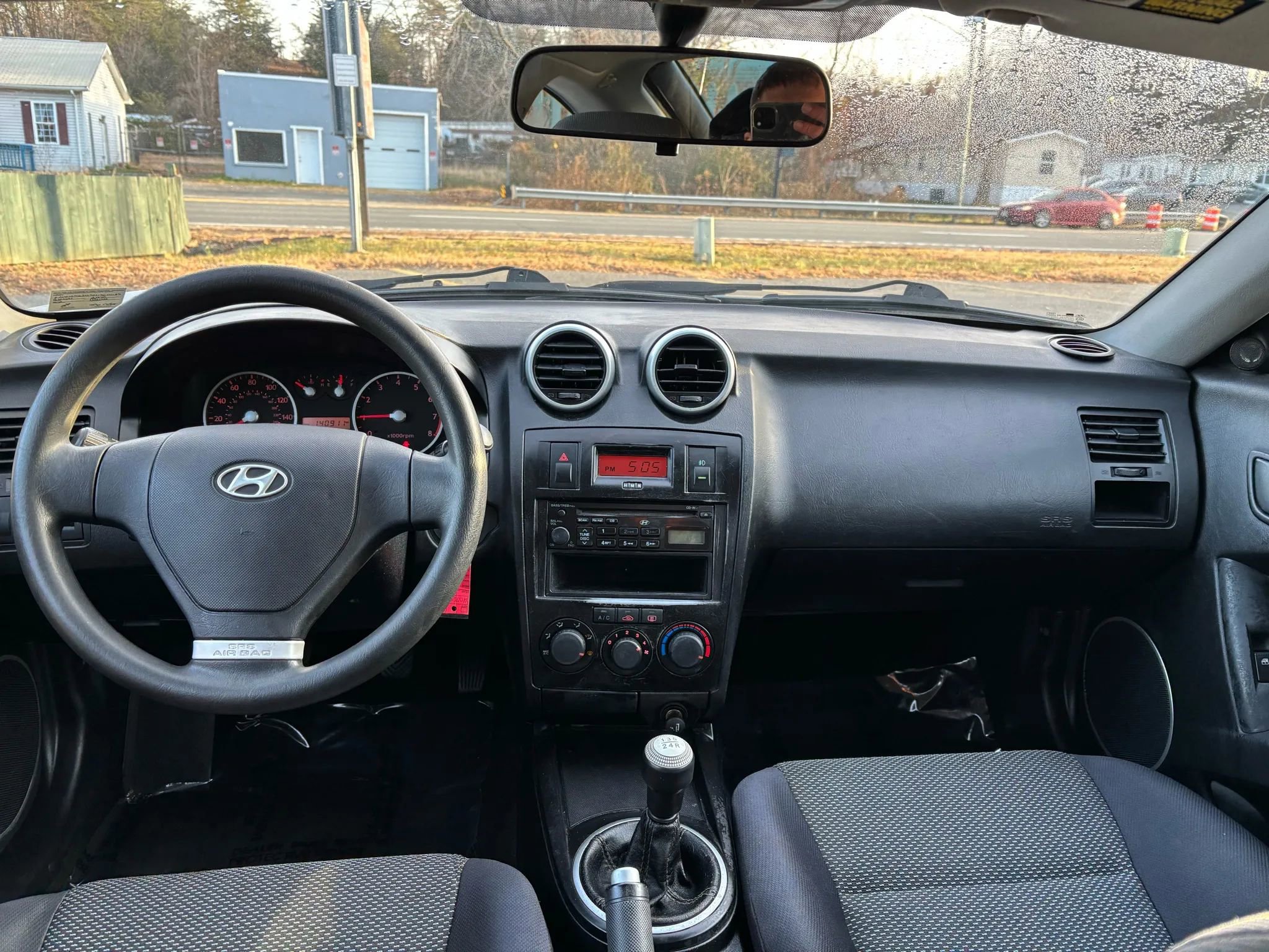 Used 2006 Hyundai Tiburon GS image 25