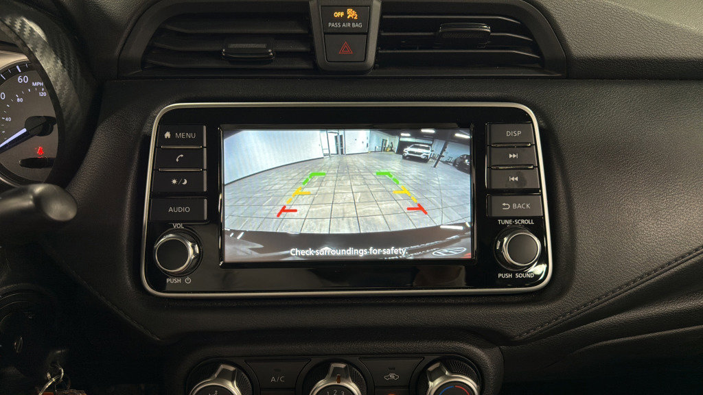 Used 2022 Nissan Versa S w/ Trunk Package image 27