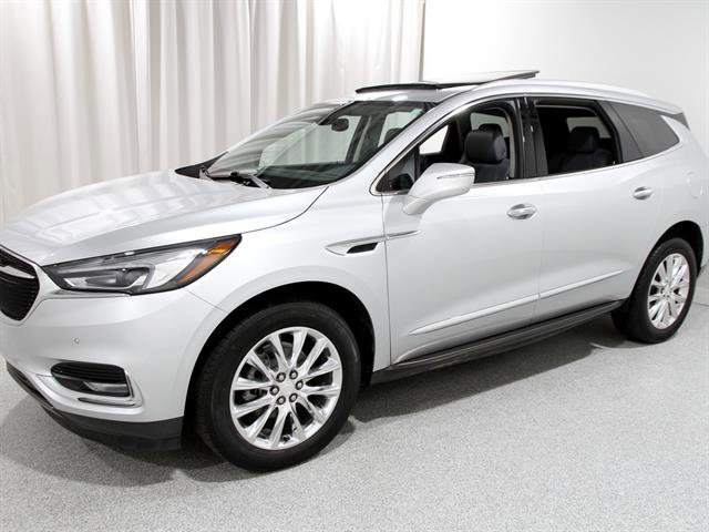 Used 2021 Buick Enclave Premium w/ Sun and Sites Package image 3