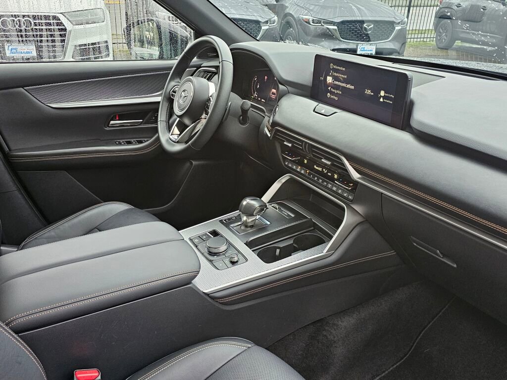Certified 2024 MAZDA CX-90 Plug-In Hybrid w/ Premium Plus image 11