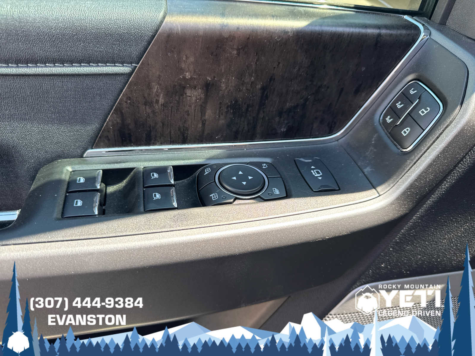 Used 2024 Ford F350 Lariat w/ Sport Appearance Package image 29