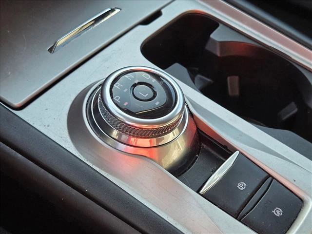 Used 2022 Ford Explorer XLT image 12