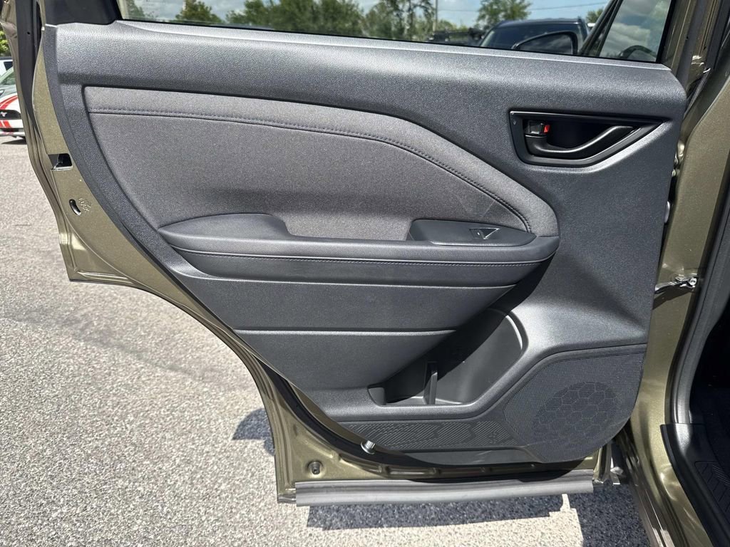 Used 2025 Subaru Forester Premium w/ Convenience Package #1 image 12