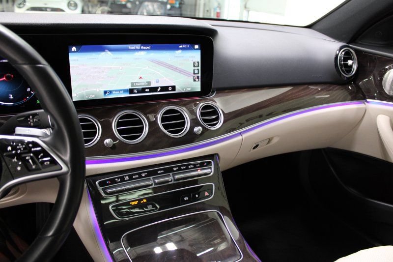 Used 2021 Mercedes-Benz E 350 Sedan w/ Premium Package image 17