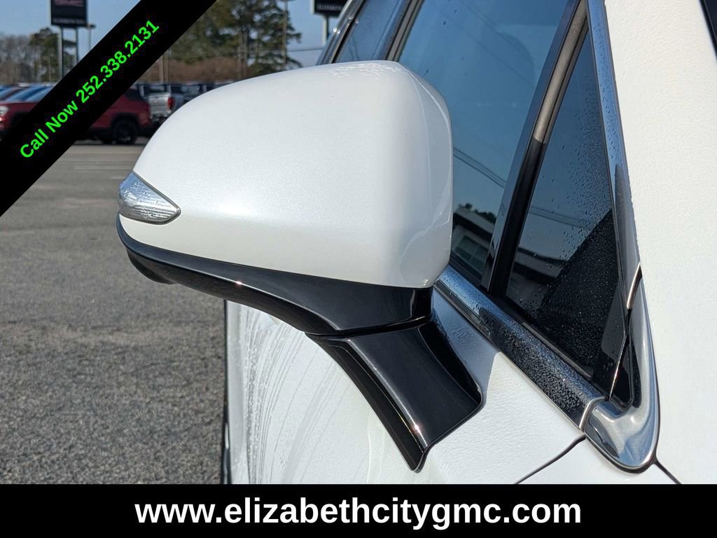 Used 2020 Hyundai Santa Fe Limited w/ Cargo Package image 11