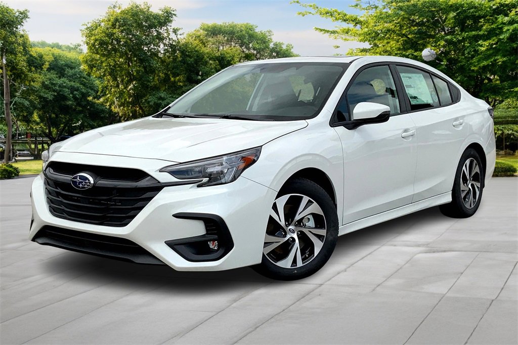 Used 2025 Subaru Legacy Premium image 1