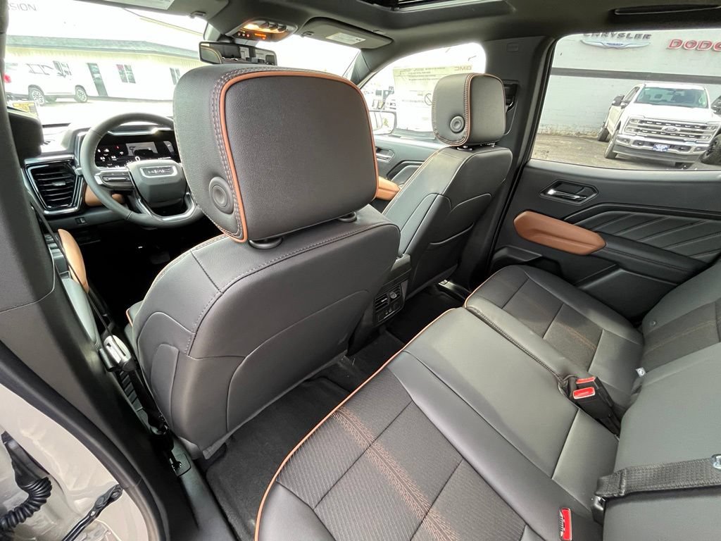 New 2026 GMC Canyon AT4 w/ Technology Plus Package AWD/4WD image 15